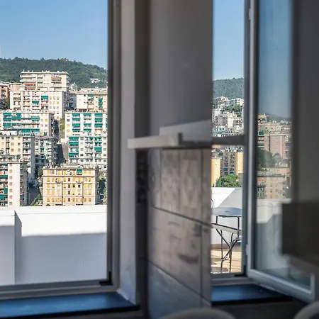 דירה A Postcard From